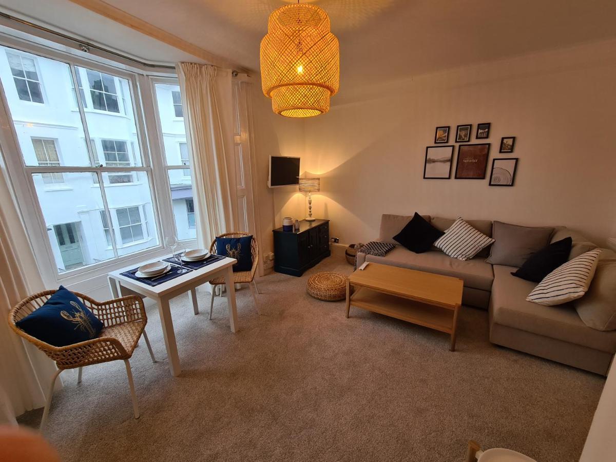 Centrally Located, Comfortable Apartment Near Station, Beach And North Laines Брайтонн Экстерьер фото